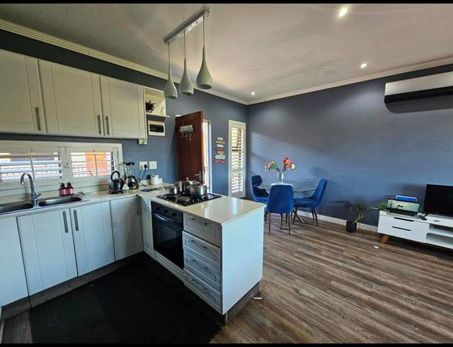 3 BEDROOM APARTMENT FOR SALE IN VERULAM CENTRAL